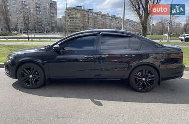 Седан Volkswagen Passat 2012 в 