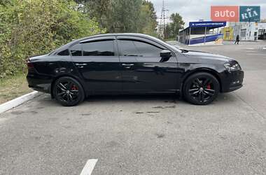 Седан Volkswagen Passat 2012 в 