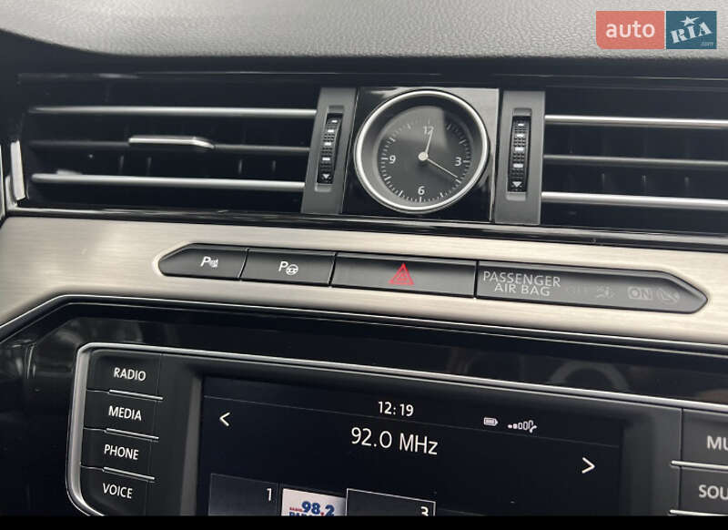 Седан Volkswagen Passat 2015 в Одесі