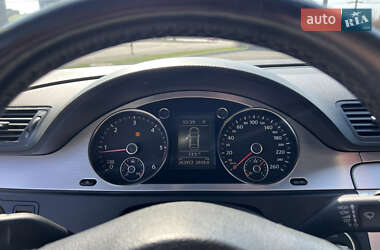 Седан Volkswagen Passat 2010 в 