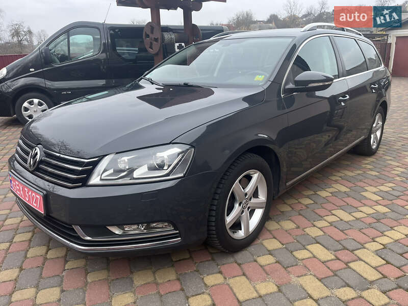Универсал Volkswagen Passat 2014 в Ровно