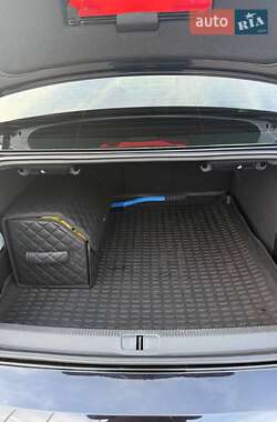 Седан Volkswagen Passat 2011 в 