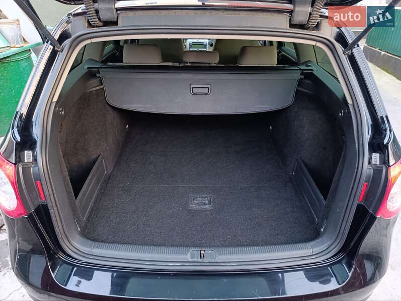 Универсал Volkswagen Passat 2006 в Теофиполе