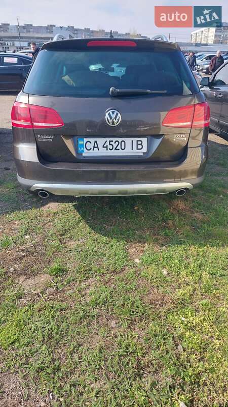 Универсал Volkswagen Passat 2013 в Черкассах