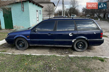 Универсал Volkswagen Passat 1994 в 