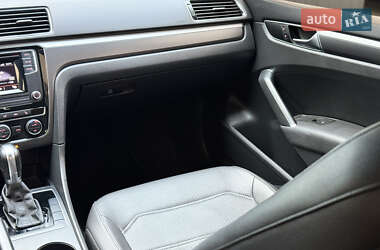 Седан Volkswagen Passat 2016 в 