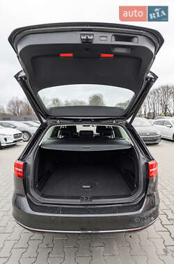 Универсал Volkswagen Passat 2019 в 