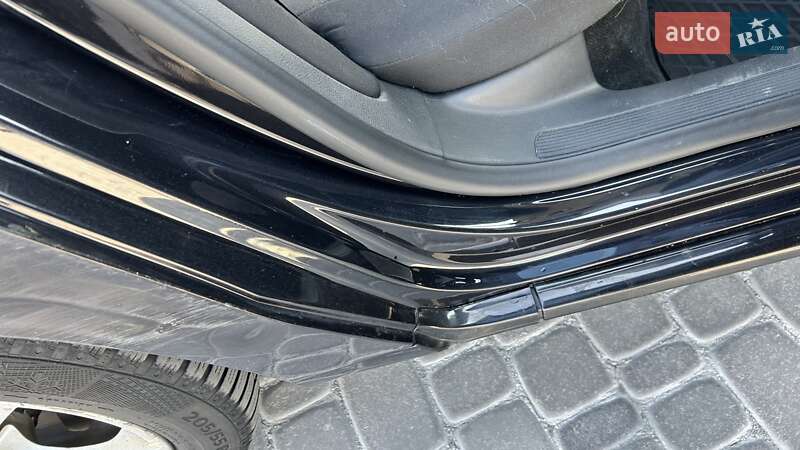 Универсал Volkswagen Passat 2013 в Киеве