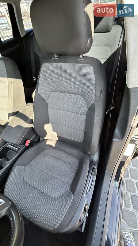 Универсал Volkswagen Passat 2013 в Киеве