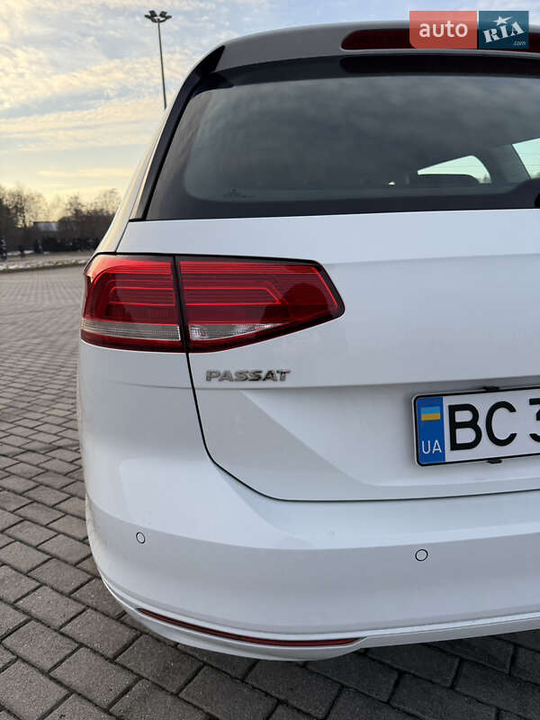 Универсал Volkswagen Passat 2018 в Львове