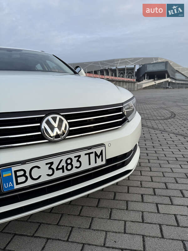 Универсал Volkswagen Passat 2018 в Львове