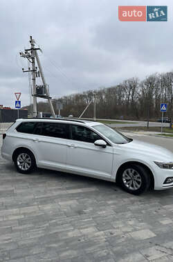 Универсал Volkswagen Passat 2021 в 