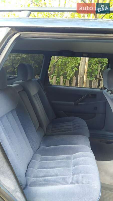Универсал Volkswagen Passat 1990 в Харькове