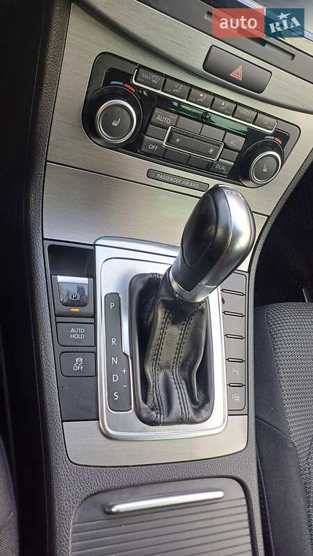 Универсал Volkswagen Passat 2011 в Кролевце