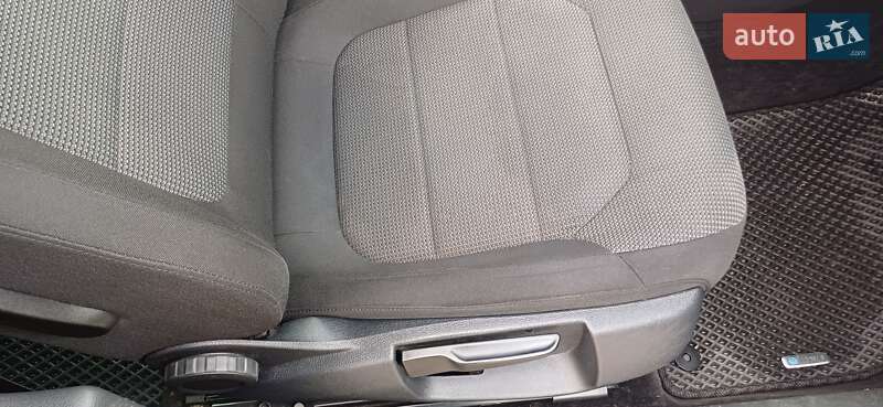 Универсал Volkswagen Passat 2011 в Кролевце