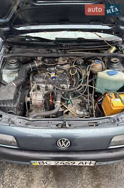 Седан Volkswagen Passat 1988 в 