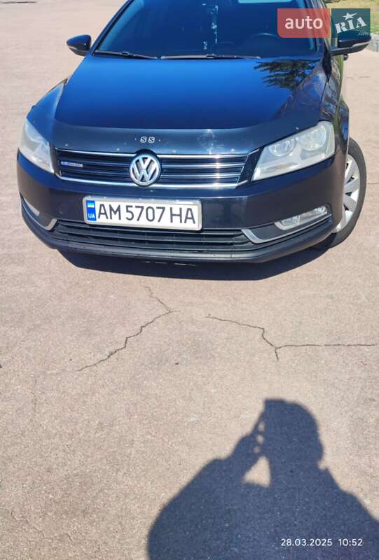 Универсал Volkswagen Passat 2012 в Житомире