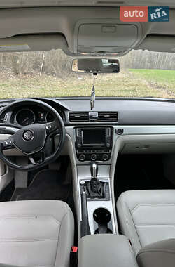 Седан Volkswagen Passat 2018 в 