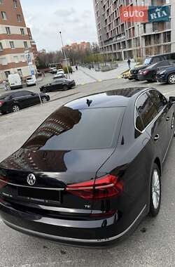 Седан Volkswagen Passat 2017 в 