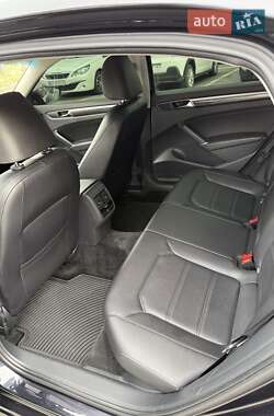 Седан Volkswagen Passat 2017 в 