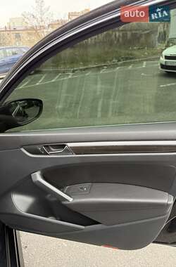 Седан Volkswagen Passat 2017 в 