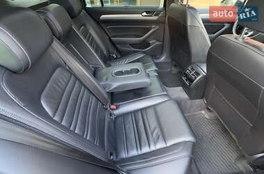 Универсал Volkswagen Passat 2015 в 
