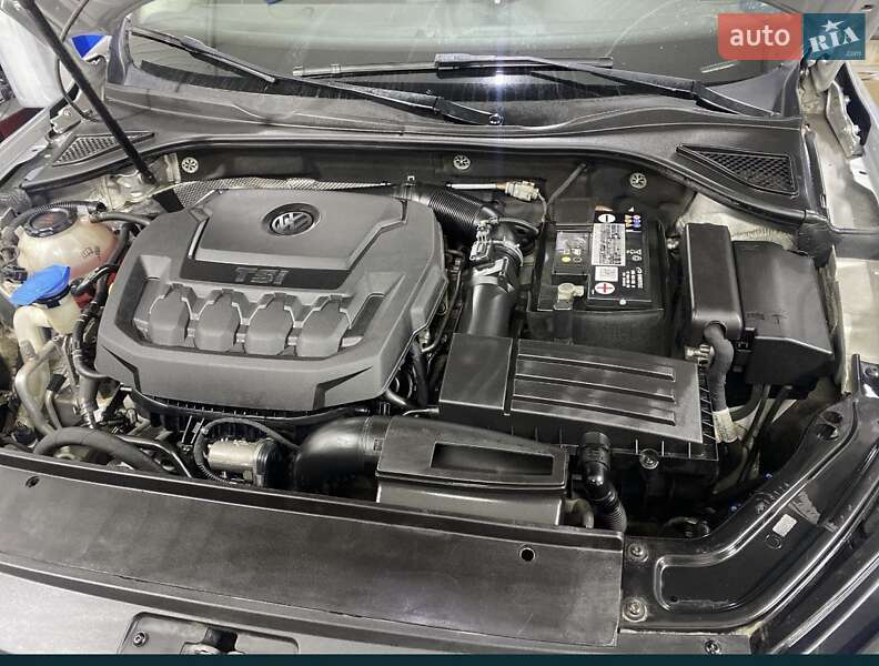 Седан Volkswagen Passat 2018 в Кривом Роге