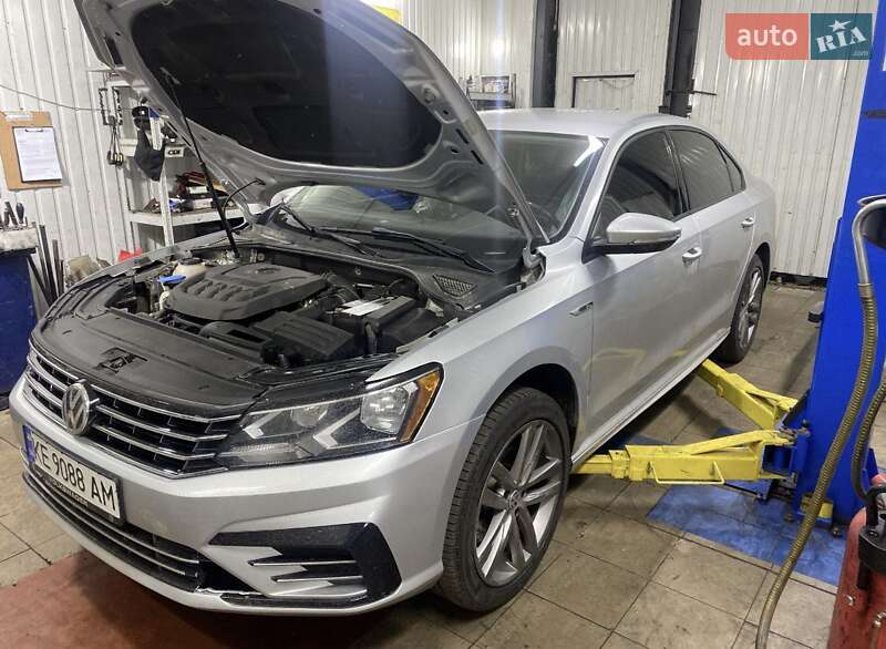 Седан Volkswagen Passat 2018 в Кривом Роге