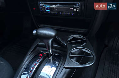 Седан Volkswagen Passat 2000 в 
