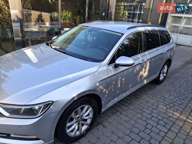 Универсал Volkswagen Passat 2017 в Львове