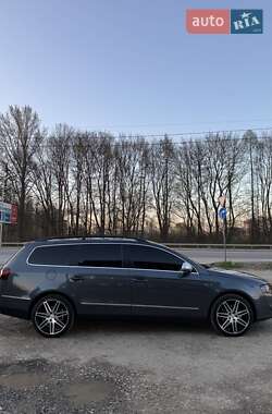 Универсал Volkswagen Passat 2010 в 