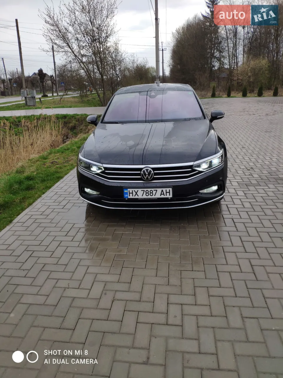 Авто в гарному технічному стані,повністю обслужене.
Максимальна оптика з вирізом сліпих зон.Стан салону нового авто.Максимальна лед панель з бездротовим CarPlay.Два комплекта гуми.Екологія на місці працює ідеально.Авто економне.Детально по телефону.Обмін не цікавить.