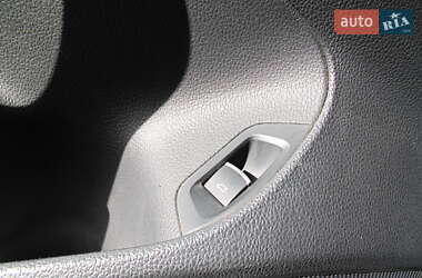 Седан Volkswagen Passat 2012 в 