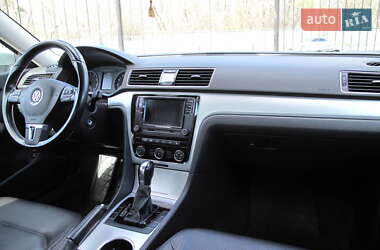 Седан Volkswagen Passat 2012 в 
