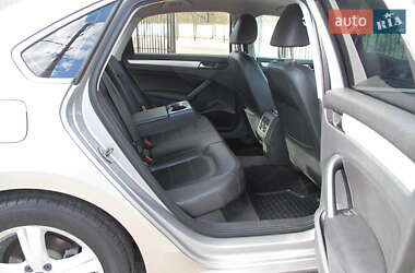 Седан Volkswagen Passat 2012 в 