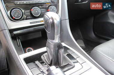 Седан Volkswagen Passat 2012 в 