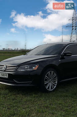Седан Volkswagen Passat 2013 в 