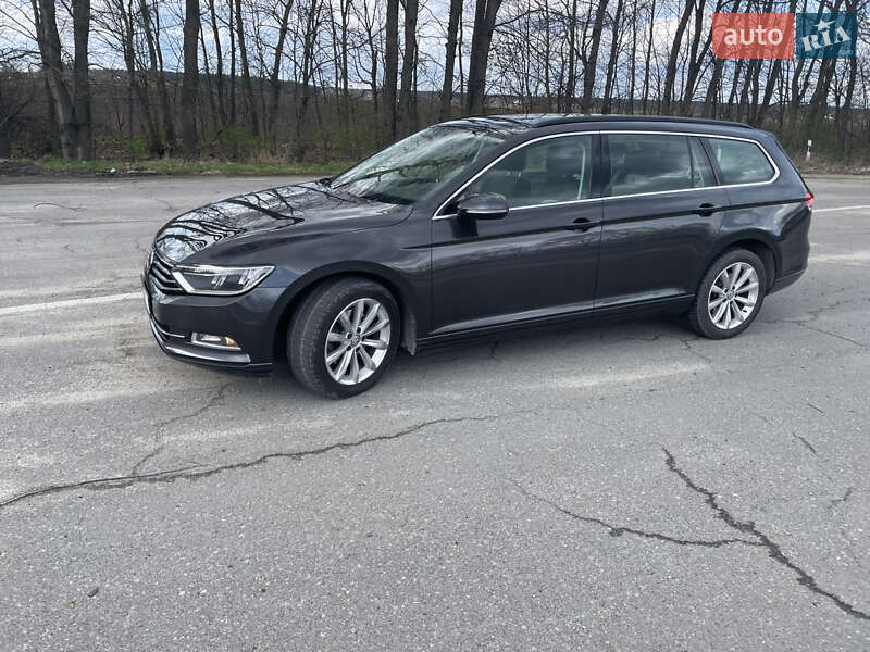 Універсал Volkswagen Passat 2018 в Львові