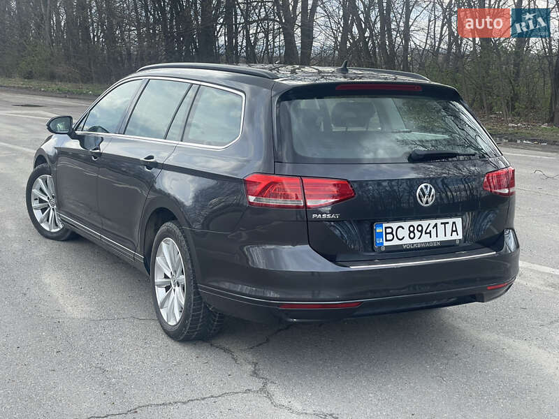 Універсал Volkswagen Passat 2018 в Львові