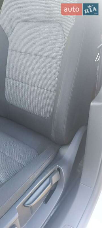 Универсал Volkswagen Passat 2013 в Львове фото 14 Универсал Volkswagen Passat 2013 в Львове