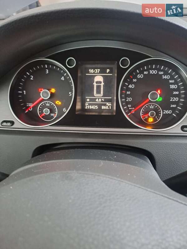 Універсал Volkswagen Passat 2013 в Міжгір'ї