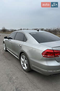 Седан Volkswagen Passat 2012 в 