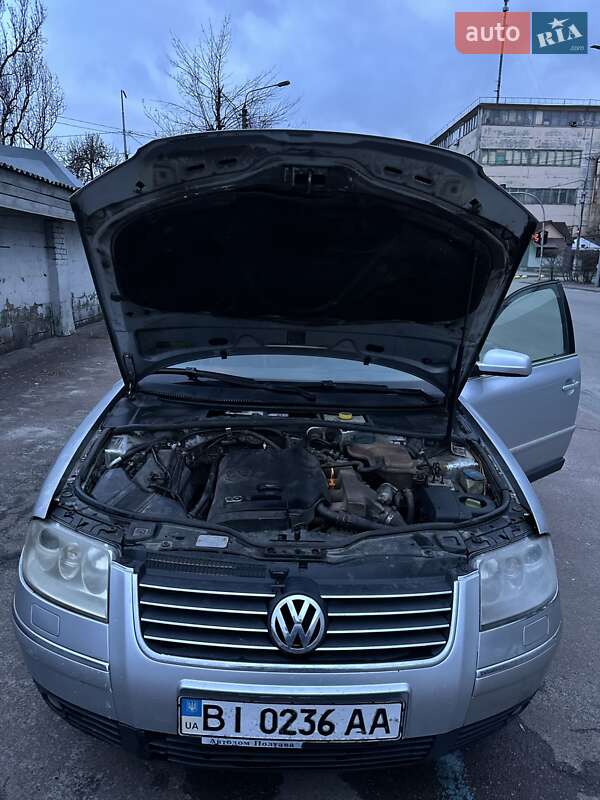 Седан Volkswagen Passat 2004 в Киеве