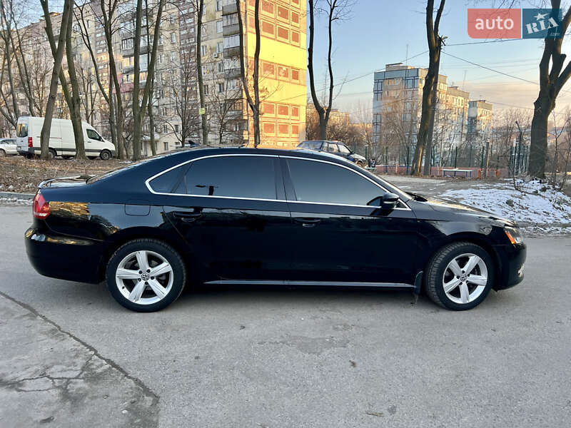 Седан Volkswagen Passat 2012 в 