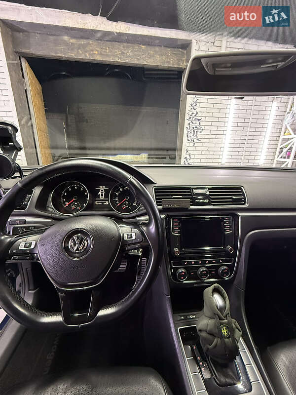 Седан Volkswagen Passat 2018 в Львове фото 9 Седан Volkswagen Passat 2018 в Львове