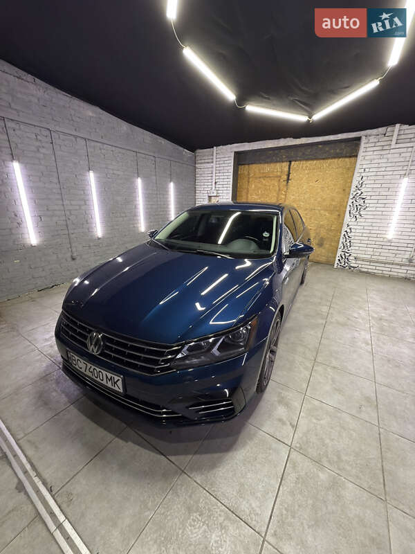 Седан Volkswagen Passat 2018 в Львове фото 13 Седан Volkswagen Passat 2018 в Львове