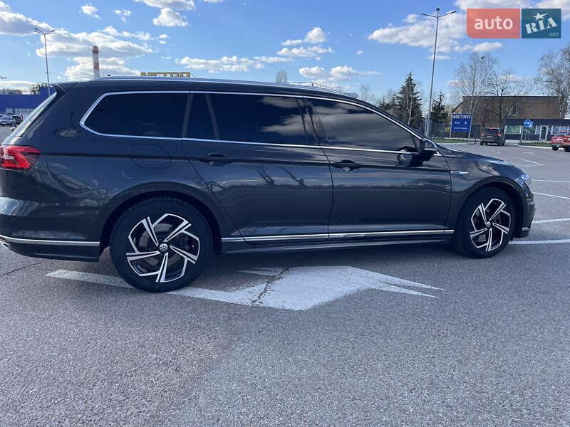 Универсал Volkswagen Passat 2017 в Житомире