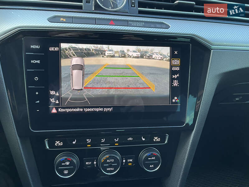 Универсал Volkswagen Passat 2017 в Житомире