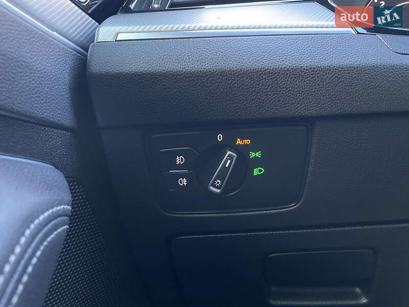 Универсал Volkswagen Passat 2017 в Житомире