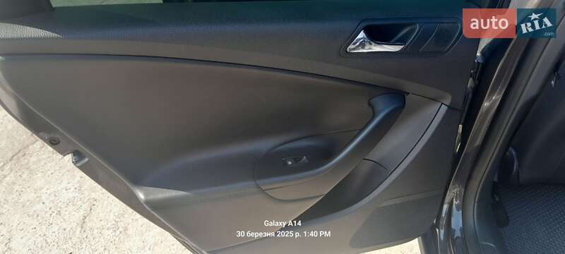 Универсал Volkswagen Passat 2009 в Луцке